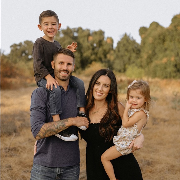 Meet your Posher, Taylor - Picture 1 of 1